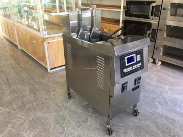 SURRI Gas electric type deep fryer Fast Food Restaurant